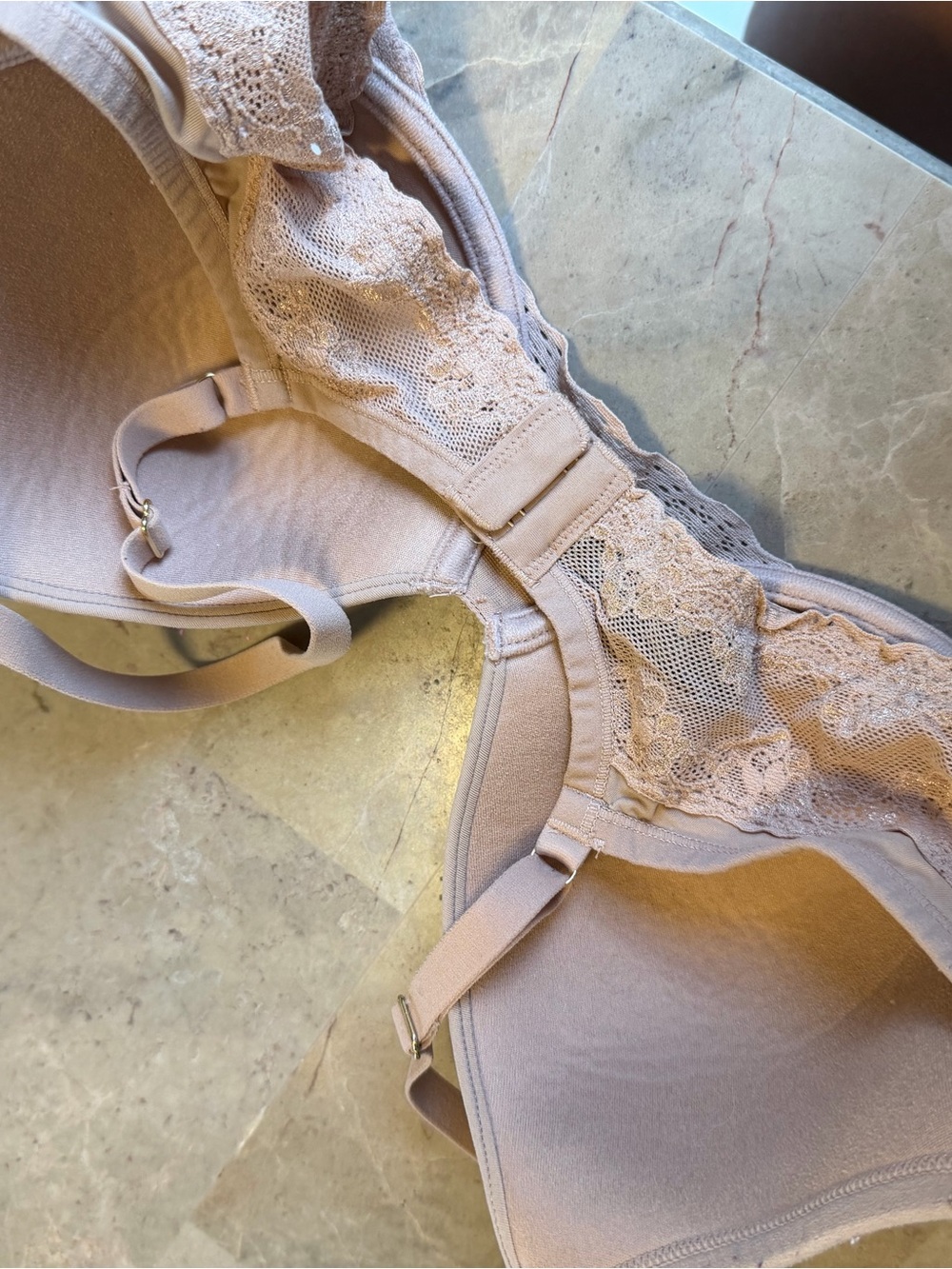 Natori Smooth Nude T-Shirt Bra with Lace-Trim Straps - Picture 5 of 7